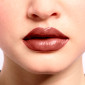 Immagine 3 - L'Oréal Paris Color Riche Nudes of Worth Satin Rossetto Satinato Nutriente Idratante 8H Colore 570 Worth It Intense