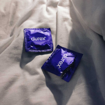 Preservativi Durex Sync con Forma Easy On Stimolante e Ritardante - Confezione da 10 Profilattici